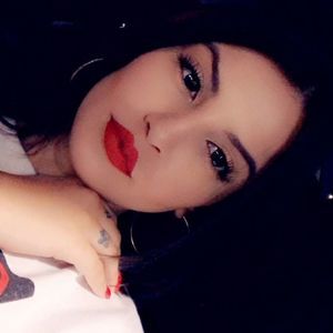 Meet your Posher, Ana